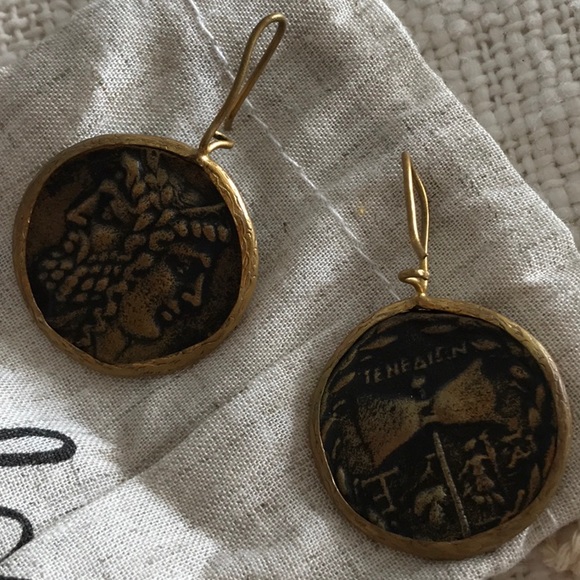 Greek gold earring - Picture 2 of 3